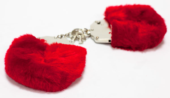 Меховые красные наручники Original Furry Cuffs - 3