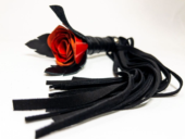 Черная замшевая плеть с красной лаковой розой в рукояти - 40 см. - 0