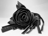 Черная кожаная плеть с розой в рукояти - 40 см. - 1