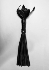 Черная кожаная плеть с розой в рукояти - 40 см. - 2
