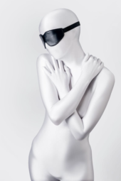 Черная маска Anonymo из искусственной кожи - 2