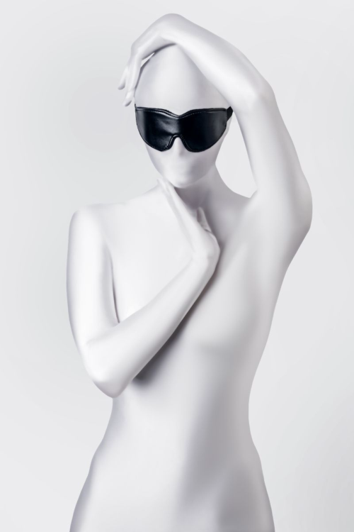 Черная маска Anonymo из искусственной кожи - 3