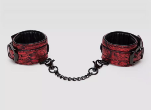 Красно-черные наручники Reversible Faux Leather Wrist Cuffs - 1
