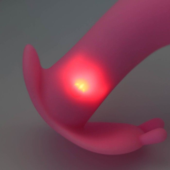 Нежно-розовый стимулятор с клиторальным отростком - 11,9 см. - 2