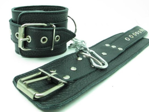 Кожаные наручники с пряжкой - 1