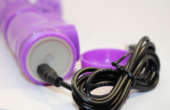 Фиолетовый вибратор-ротатор с клиторальным стимулятором - 22,5 см. - 1