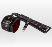 Чёрные кожаные наручники с контрастной строчкой и красной изнанкой - 0