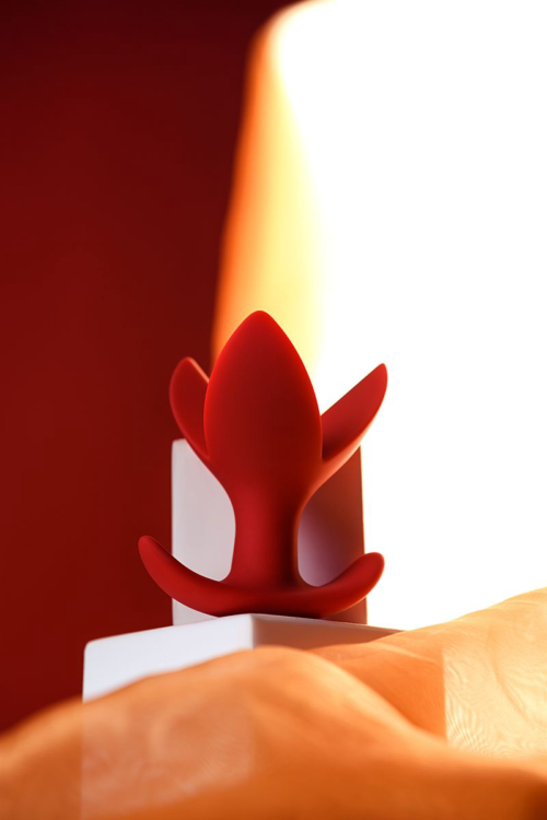 Красная силиконовая расширяющая анальная пробка Flower - 9 см. - 7