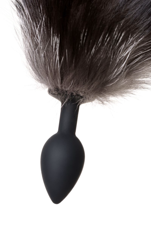 Черная силиконовая анальная втулка с хвостом чернобурой лисы - размер S - 7